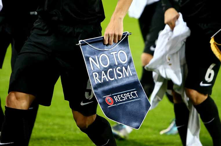 Violencia racismo deporte uefa