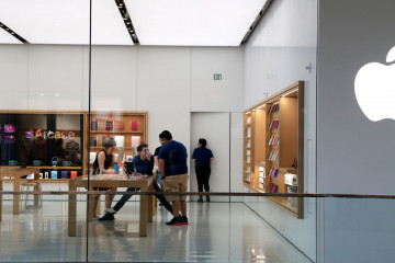 Apple recorta personal