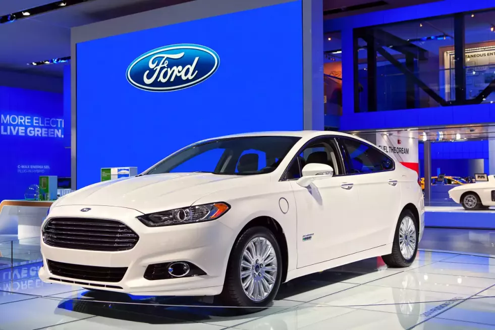 Ford aumenta precios por aranceles
