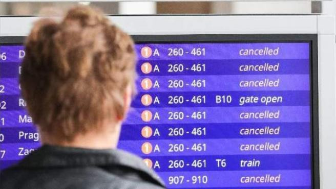 EU degrada la clasificación de seguridad del espacio aéreo de México 
