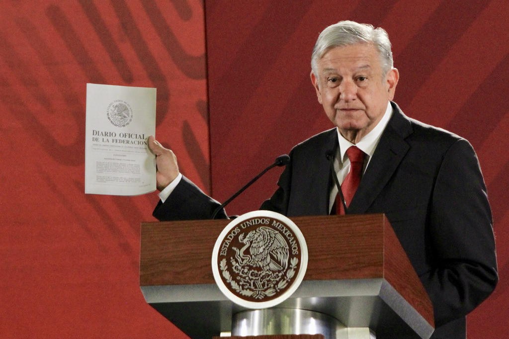 AMLO emite decreto 