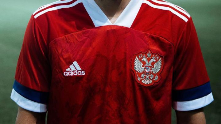 Adidas rusia